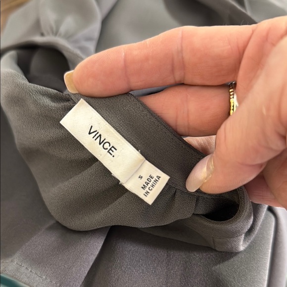 Vince Cap Sleeve Popover Shift Dress in Iron Gray Size Small - Picture 9 of 11